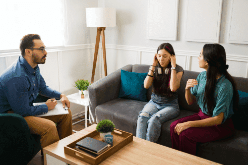 CBT vs. DBT: Understanding the Key Differences and Benefits